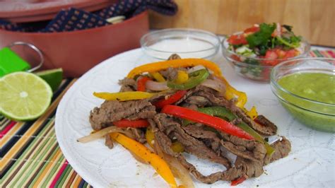 Cocina fácil es una gran ayuda para las amas de casa que a diario se preguntan ¿qué hago hoy de comer? Mi Cocina Rápida: Fajitas de Carne - Receta Fácil | Food ...