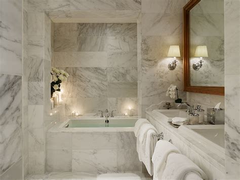 Find The Perfect Wall Covering For Your Bathroom