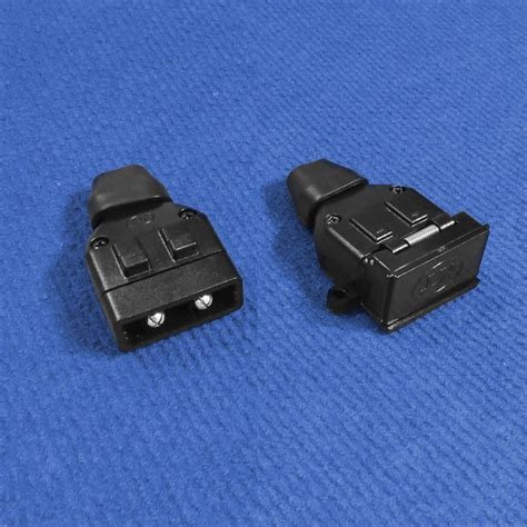 Other the pole unplugs from the base and you can store it away. CaravansPlus: 2 Pin Heavy Duty Trailer Plug & Socket - 50amp