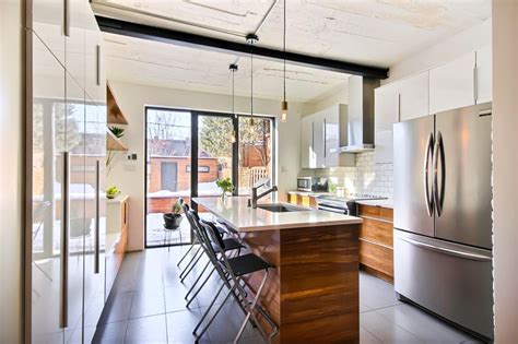 Des milliers de nouvelles images de grande qualité ajoutées chaque jour. Très belle maison à vendre dans le quartier Rosemont ...