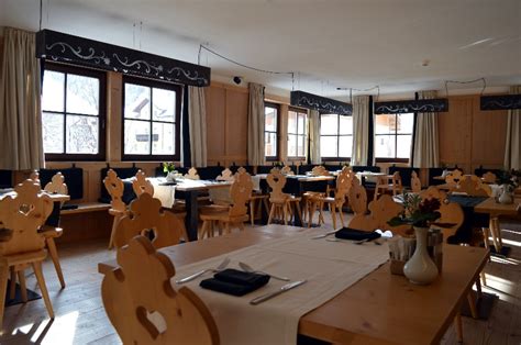 Offerte last minute a luglio! Tutto il fascino tirolese del Residence Zin Senfter a San ...