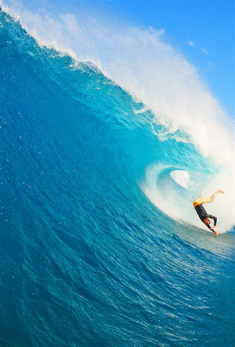 Sanuk® team member albee layer. Albee Layer, Maui ph Quincy Dein - high enough to see the sea
