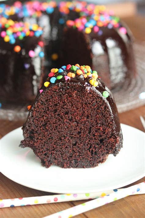Pour batter in greased bundt pan and bake at 350 degrees for 50 minutes. One-Bowl Chocolate Bundt Cake | Kylee Cooks
