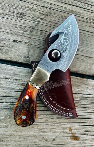 8 Inches Hand Forged Full Tang Damascus Steel Gut Hook Skinning Knife