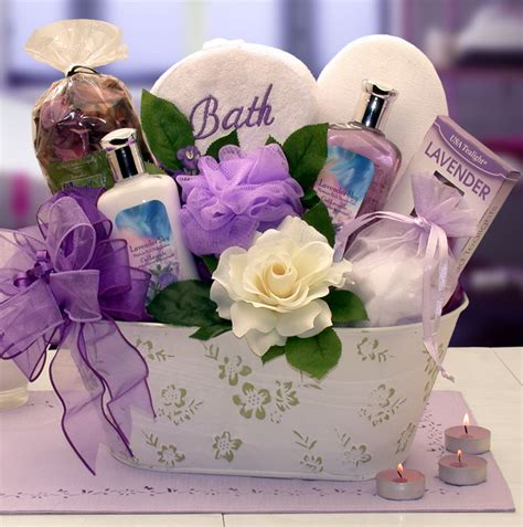 Need an idea for a mother's day gift this year? DIY Mothers Day Gift Baskets to Make at Home