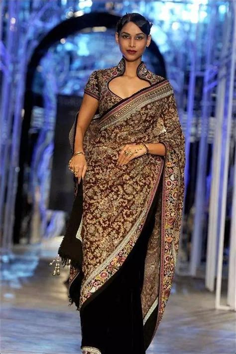 Check latest new blouse patterns. Latest Bridal Saree Blouse Patterns for Women 2021 - Women ...