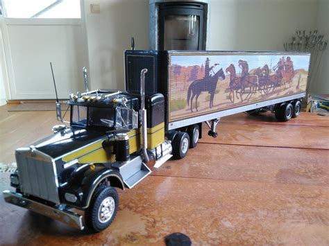 Kenworth W Fruehauf Trailer Model Trucks Big Rigs And Heavy