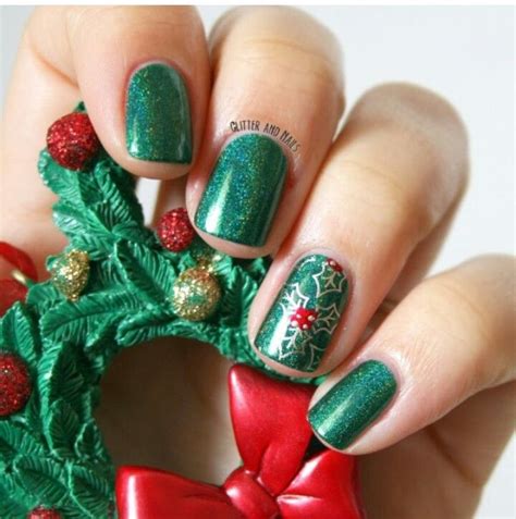 Christmas Nails Christmas Nail Designs Emerald Nails Christmas