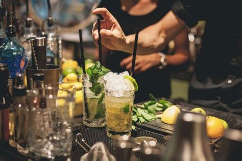 10 drinks you should never order at a bar flipboard