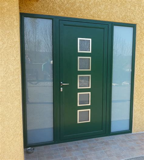 Nos portes d'entrée en aluminium standard sont équipées de panneaux de remplissage en aluminium de 32 mm d'épaisseur. Porte d'entrée aluminium sur mesure - Devis gratuit ...