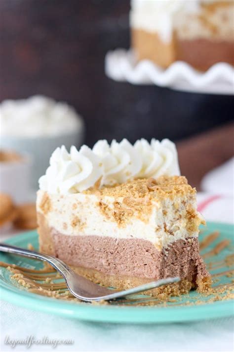 I used more chocolate and ended up with less mousse. No-Bake Chocolate Nutter Butter Mousse Pie - Beyond Frosting