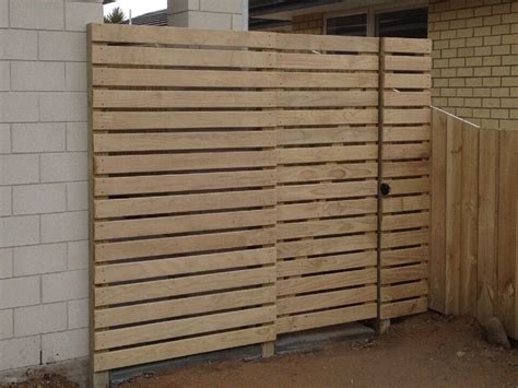 Bay area fencing and deck builder. timber-fence | Bay City Fencing