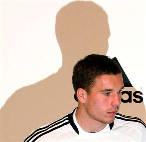 Lukas podolski, 04/06/1985 tarihinde doğmuştur. Bayern München: Wechselgedanken bei Podolski und Lucio - WELT