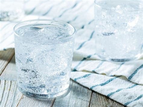 Agua Com Gás Benefícios