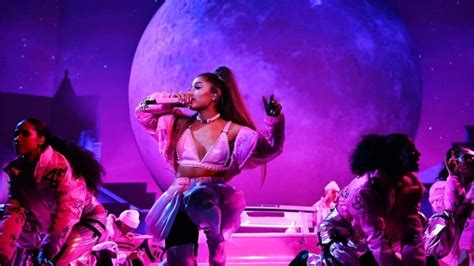 Netflixs Ariana Grande Excuse Me I Love You Review A Blissful Treat