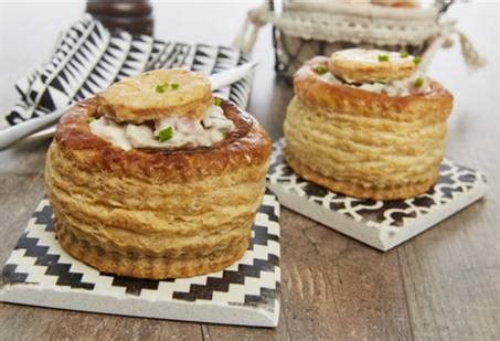 4 Bouchées à la reine jambon poulet et champignons Entrées