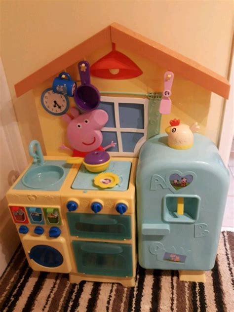 Peppa Pig Kitchen With Sound Sold Awaiting Collection In