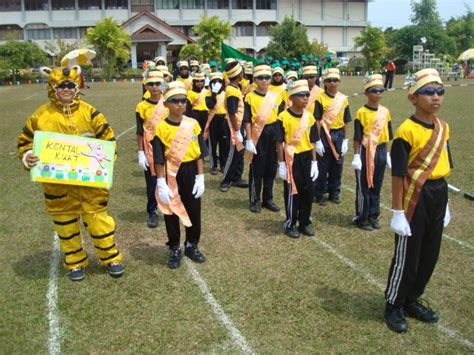 Borang pemarkahan pertandingan perbarisan rumah sukan badan beruniform. PUSAT SUMBER SEKOLAH SK BUKIT TUMBUH: Kumpulan perbarisan ...