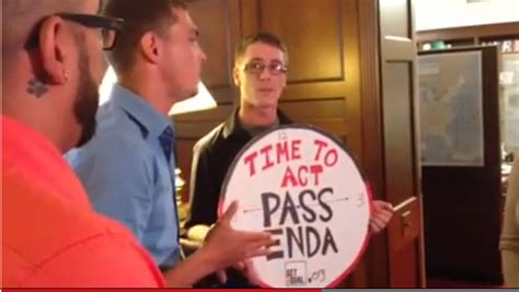 Watch Texas Activists Arrested At Enda Protest In Boehner S Office