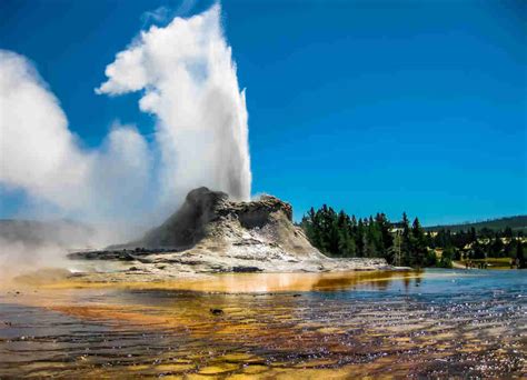 Things To Do In Yellowstone National Park Best Places To Visit Thrillist