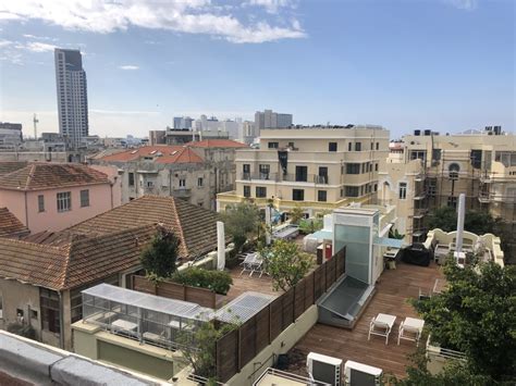 הקו מחבר את החלקים הדרומיים של המטרופולין (חולון ושולי העיר ראשון לציון) והצפוניים (הרצליה) עם העיר תל אביב, נותן מענה לפיתוח עתידי דרך המער בצפון מערב תל אביב ומערב הרצליה ומאפשר נגישות למוקדי התעסוקה ברמת החייל, באוניברסיטת תל. דירה למכירה במרכז תל אביב - ALTOS