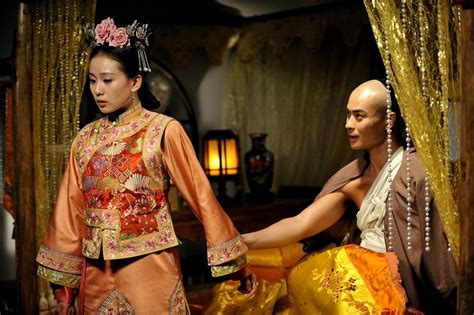 Based on chinese novel bu bu jing xin by tong hua (originally published chinese 2011 hunan broadcasting system (hbs) drama series scarlet heart (bu bu jing xin) is also based on the novel. Scarlet Heart Image #67906 - Asiachan KPOP Image Board