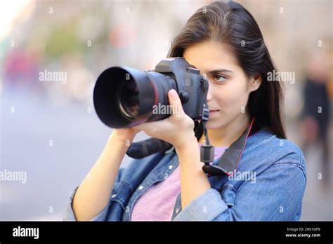 Professional Shutter Hi Res Stock Photography And Images Alamy