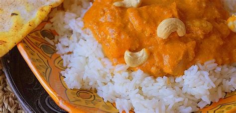 Le poulet tikka massala est un des plus célèbres plats de la cuisine indienne, comme vous le savez je suis fan de cette spécialité, et j'adore tous ces parfums d'épices qui se dégagent lors de la cuisson et. Poulet Tikka Massala facile · Aux délices du palais