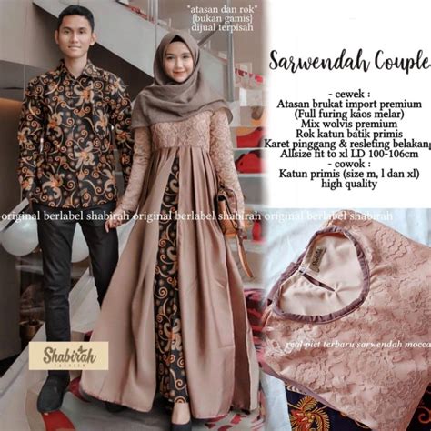 Untuk yang menginginkan gaya busana kembar dengan ayah ibu dan saudara, tentunya harus memilih model baju couple keluarga terbaru & kekinian. Model Baju Pesta Couple Kekinian - Baju Model Kekinian ...