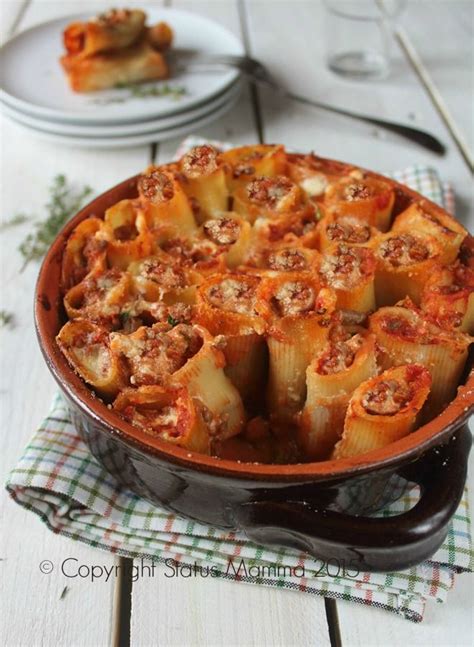 I paccheri al coccio sono un primo tipico della cucina campana, sono facili da il coccio è il termine dialettale per la gallinella di mare. Paccheri ripieni al forno facili e sfiziosi | Ricette ...