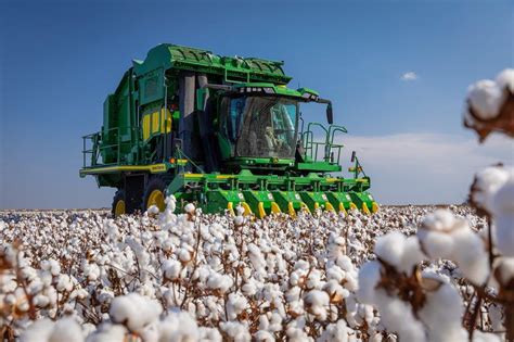 John Deere Raises Cotton Bar With New Harvesters Agweb