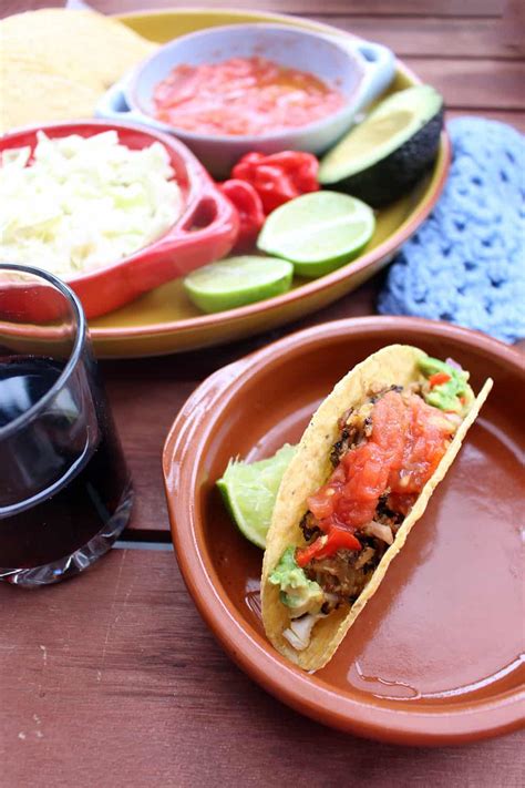 Lasciate riposare per almeno 15 minuti (1). Tacos Messicani Ricetta autentica Taco di Carnitas
