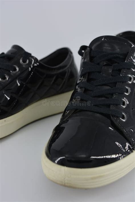 Youth Black Patent Leather Shoes Sneakers With A Thick White Sole And