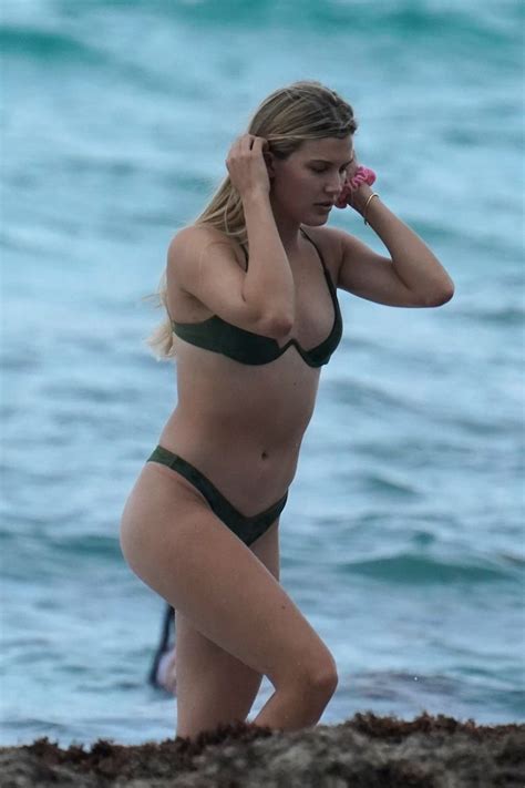 Genie Bouchard Sexy Photos Thefappening