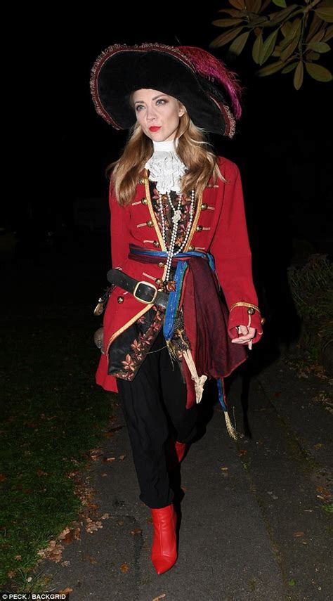 Natalie Dormer Is The Swashbuckling Siren For Halloween Daily Mail Online