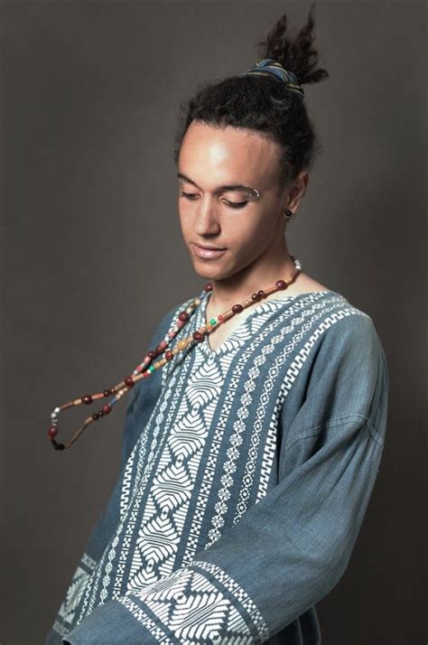 70s hairstyles ideas, easy seventies hair styles for men. Hippie Hairstyles for Men-27 Best Hairstyles For A Hipster ...