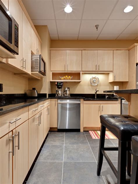 Natural Maple Cabinets | Houzz