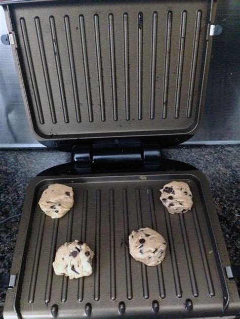 There are two chicken cuts that the george foreman grill suggests on its manual. Testing Out My New George Foreman Grill | DudeFoods.com