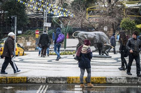 Bunun üzerine almanya açısından işler sarpa sardı. Boğa Heykelinin Hikayesi - Mutlaka Oku