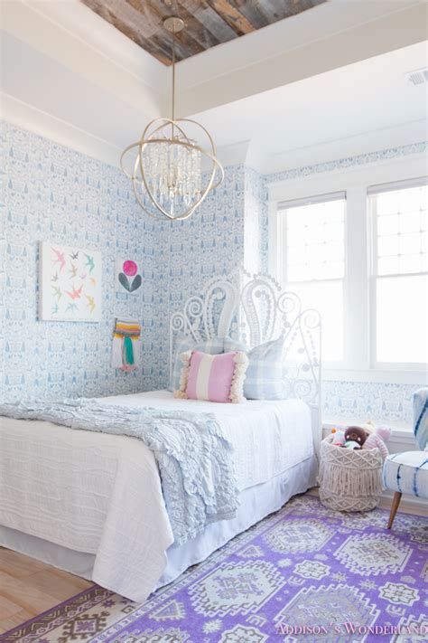 Alibaba.com offers 1,094 bedroom wallpaper black and white products. My Sweet Winnie's Blue and White Little Girl's Bedroom ...
