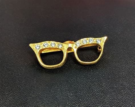 lovely vintage gold tone clear crystal rhinestones glasses brooch brooch crystal rhinestone