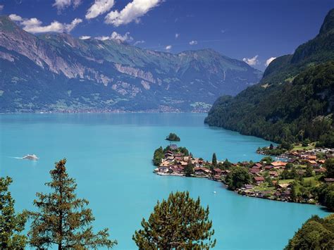 Lake Brienz In Schweiz Vacation Spots Dream Vacations Pretty