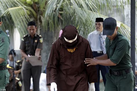 Unmarried Couples Are Whipped For Breaking Sharia Law In Indonesia
