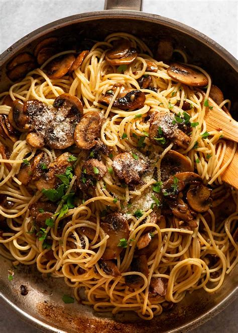Mushroom Pasta - Varsha's Recipes