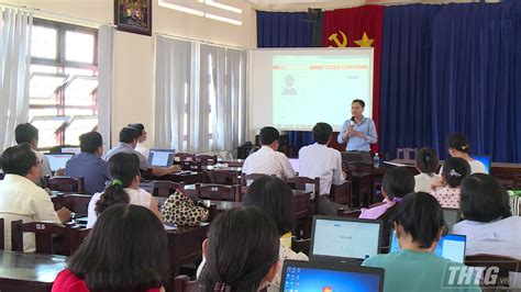 Học sinh, học viên các cơ sở giáo dục mầm non, các trung tâm ngoại ngữ, tin học, tư vấn du học, năng khiếu, kĩ năng sống, các cơ sở dạy thêm học thêm. Trường THPT Chuyên Tiền Giang tập huấn dạy trực tuyến thời ...