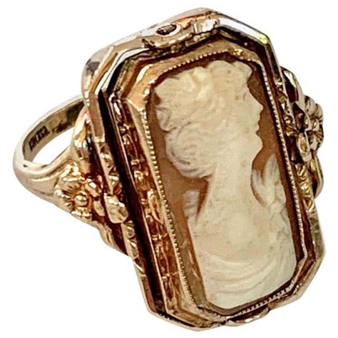 Victorian Cameo And Black Onyx Reversible Mourning 10 Karat Yellow Gold