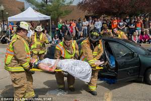 Teens Across America Get Simulation Of Prom Car Drunk Driving Crash
