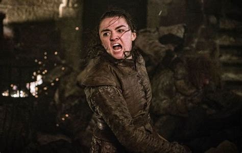 Maisie Williams Game Of Thrones Actress Addresses The Queens Thoughts
