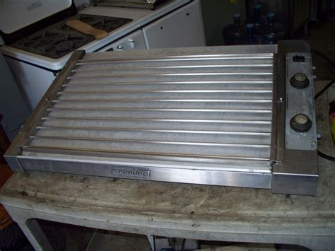 Used Roundup 50a 50 Hot Dog Roller Grill