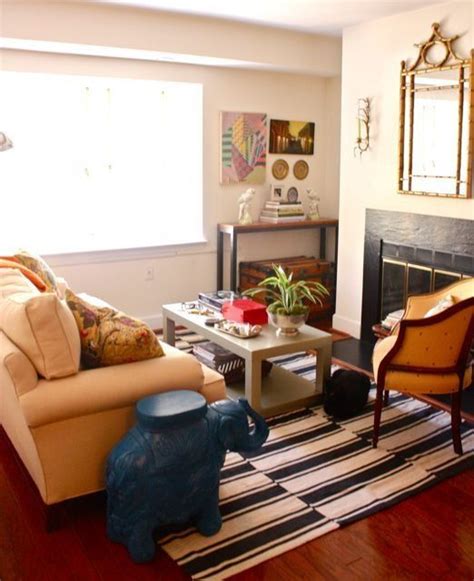 While searching for the best rug for my living room refresh i found so many great options i thought i'd. Bold Rugs In Neutral Rooms | Home decor bedroom, Country ...